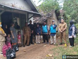 Viral kisah Nenek Mari, Asuh Cucu dari ODGJ, Pemkab Tuban Konsisten beri Perhatian.