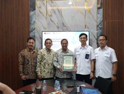 Dinas komonikasi dan Informatika, statistik dan persandian kabupaten Tuban Terima sertifikat ISO 27001:2022 Dari SUCOFINDO.