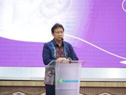 Momen Hari Kartini, PLN Salurkan Alat Deteksi Dini Risiko Kehamilan untuk Layanan Masyarakat di Garut Guna Dukung Penurunan Angka Kematian Ibu