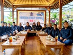 Diskusi Panas,Suasana hangat Rapat PJI lamongan, Sepakati Langkah kolektif perkuat Peran Jurnalis.